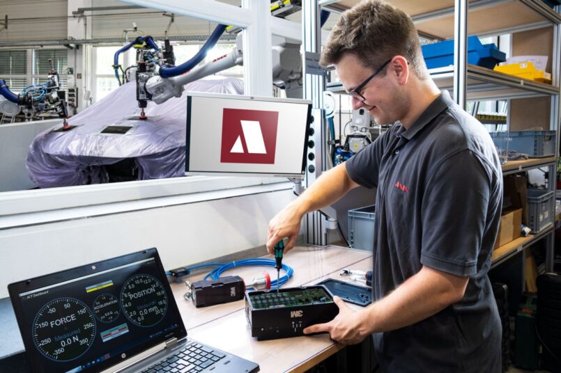 Asis service for 3M in EMEA for paint repair robots