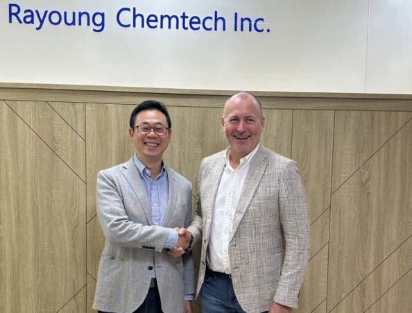 Rayoung Chemtech President Ray Chung and Alufinish Managing Director Stephan Zegers